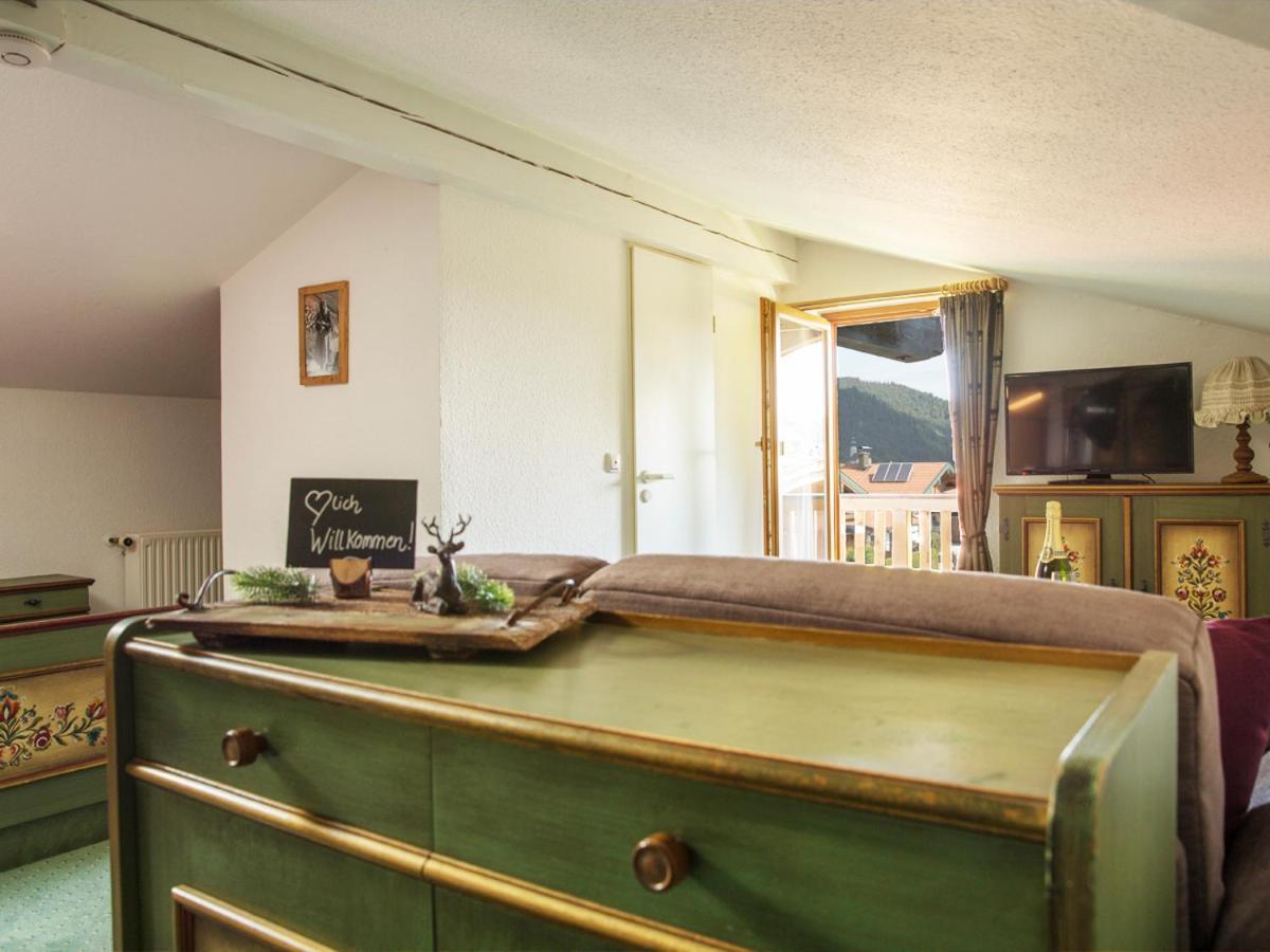 Haus Jaeger Ferienwohnungen Mit Indoor-Pool Inkl. Chiemgaukarte روهبولدنغ المظهر الخارجي الصورة