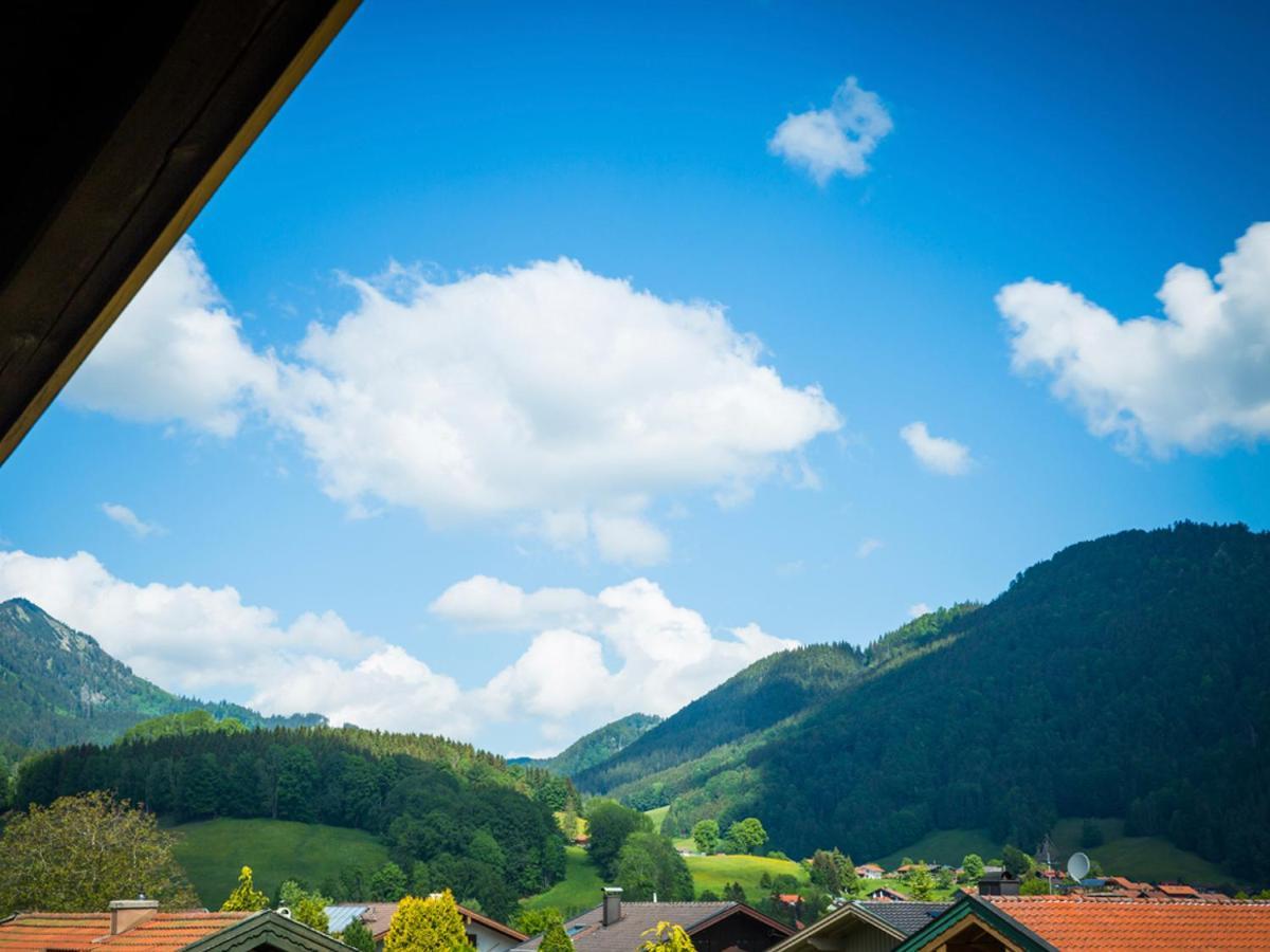 Haus Jaeger Ferienwohnungen Mit Indoor-Pool Inkl. Chiemgaukarte روهبولدنغ المظهر الخارجي الصورة